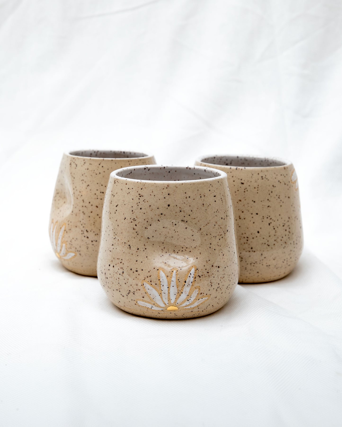 Daisy Pinch Cup with 22kt Gold Details - Speckled Thumb Indentation Cup with 22kt Gold